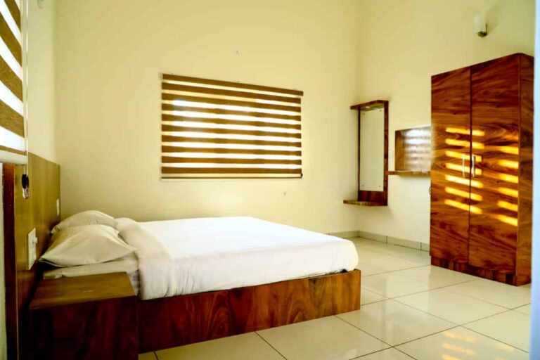 WhatsApp Image 2023 04 27 at 13.49.23 Copy 768x512