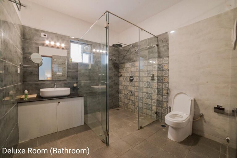 Bathroom rivermist 768x512