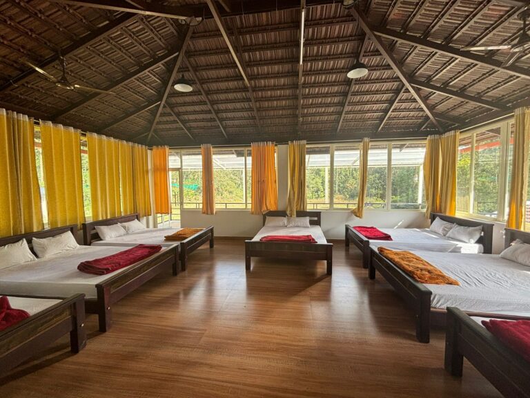 WhatsApp Image 2025 05 07 at 21.15.39 768x576