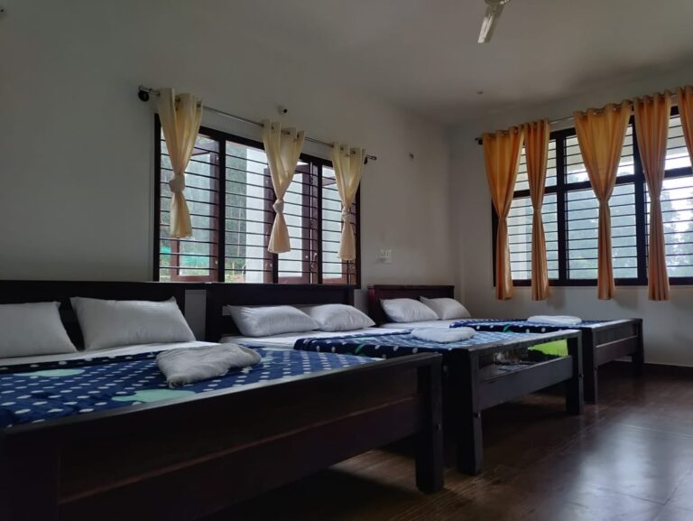 WhatsApp Image 2025 05 07 at 21.17.12 768x577