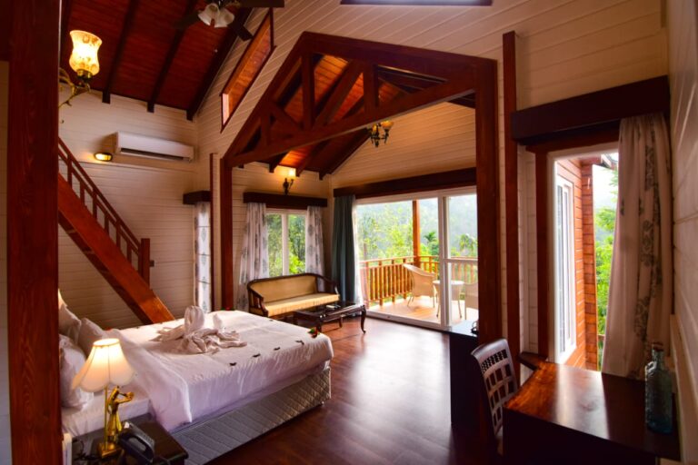 Wooden cottage at rivermist madhugundi 768x512