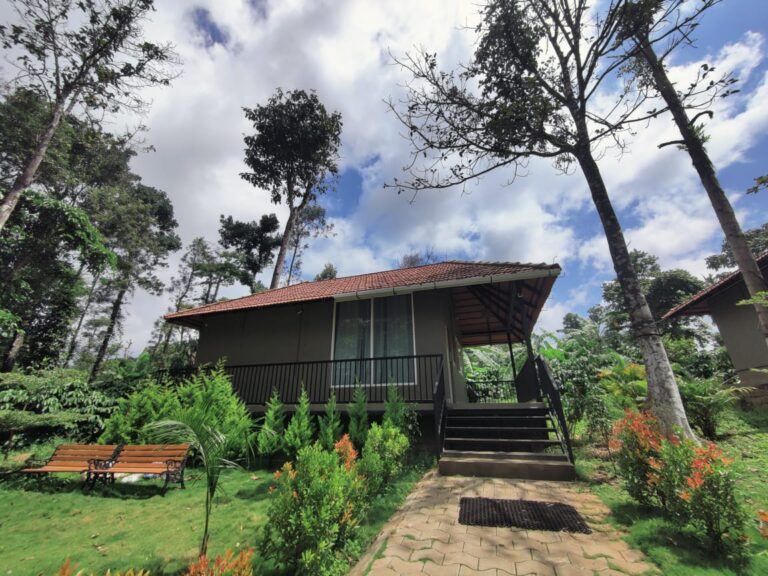 2 Cottages at Abbi Valey resort 768x576