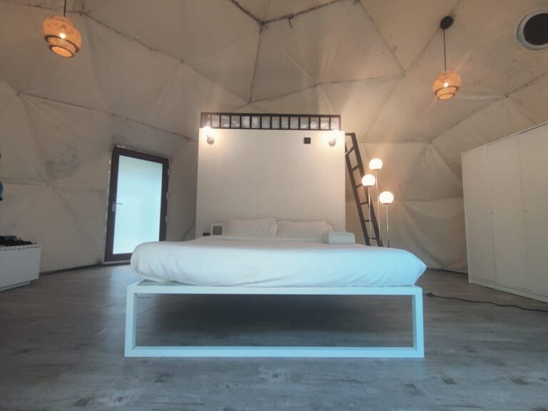 4 sharing room Domestay with loft option 768x576