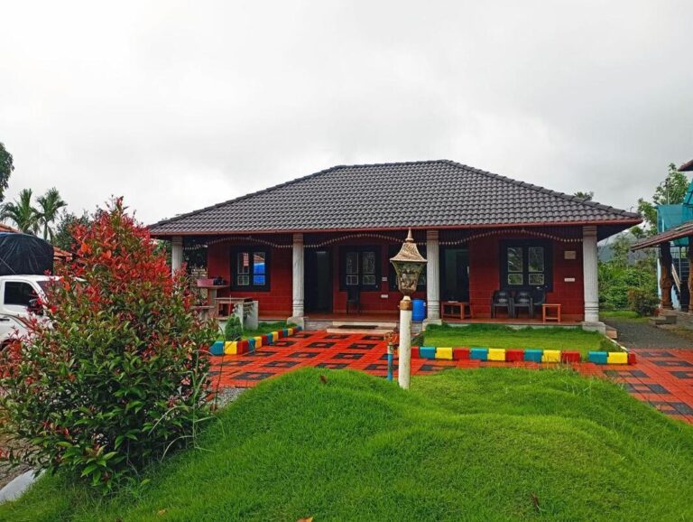 Lawn at charming charmadi stay homestays Karnataka 768x578
