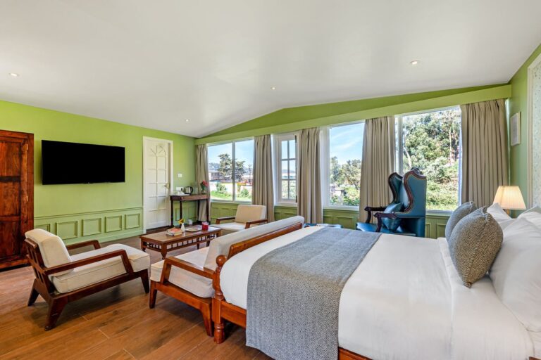 1 Luxury room OOty Homestays Karnataka 768x512