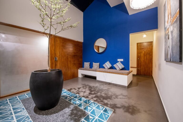 Common area Akani villa ooty homestays Karnataka 768x512