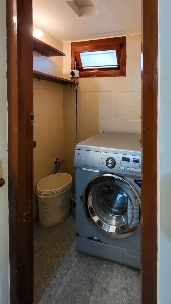 Wasing machine LN nivas