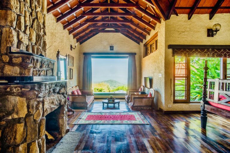 Fine dine restaurant Villa Urvin Khan 768x512