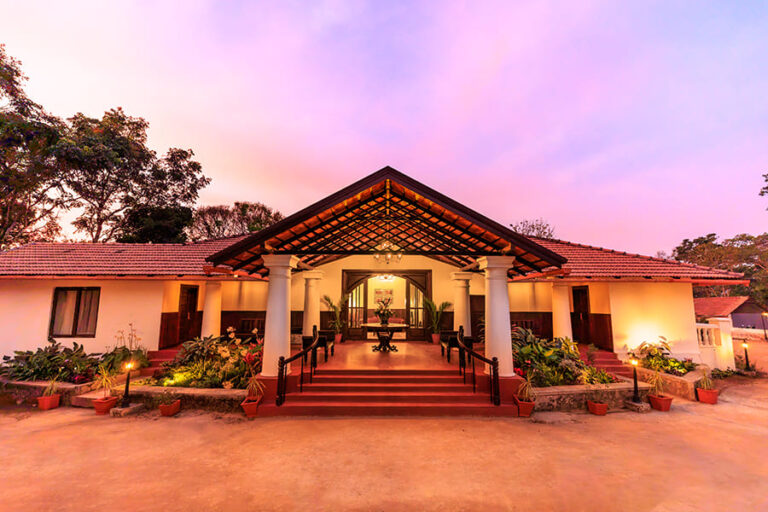 Mangles British Bungalow 768x512