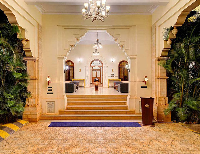 Place foyer shiv Vilas Hampi