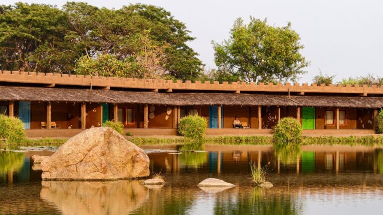 Feathers resort Hampi 768x432