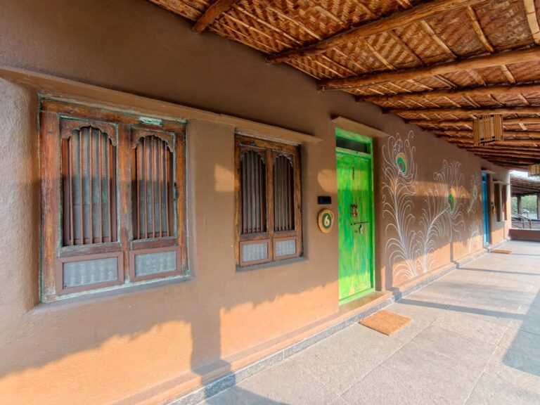 Front view of cottages 768x576